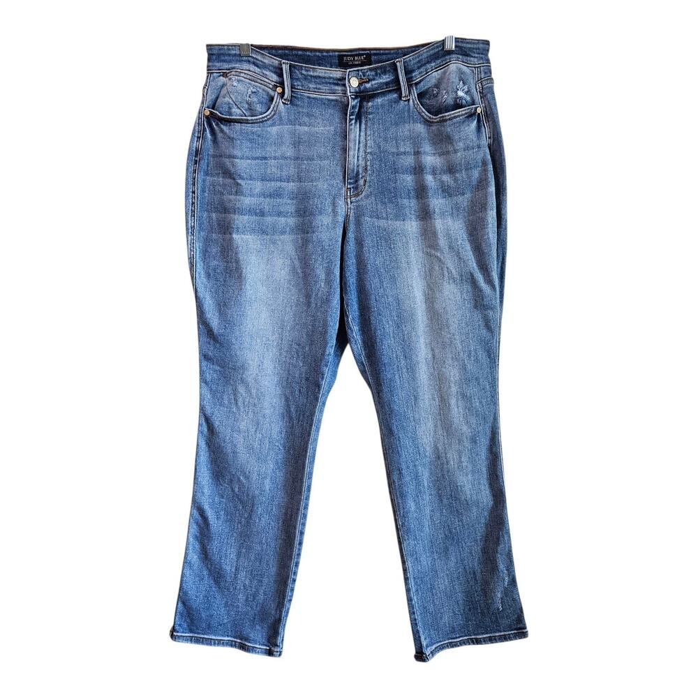 JUDY BLUE Women Plus 18 Dad Jeans High Distress High Rise Relaxed Straight 35x32